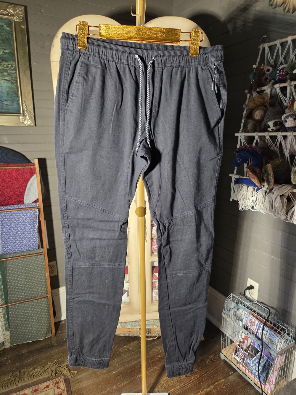 Rue21 Men's Charcoal Gray Jogger with Drawstring